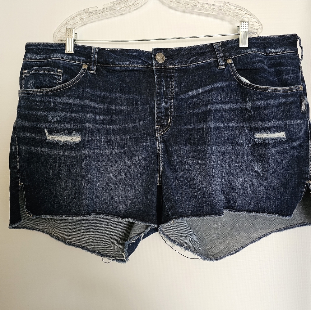 Silver Elyse Short Dark Washed Jean Distressed Raw Hem Womens Size 20/L4…